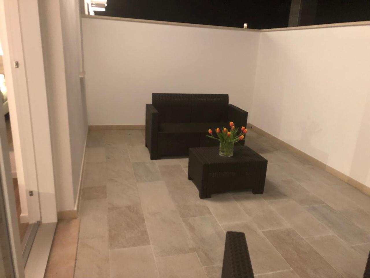 Casablanca Hotel Чивитанова Марке Екстериор снимка